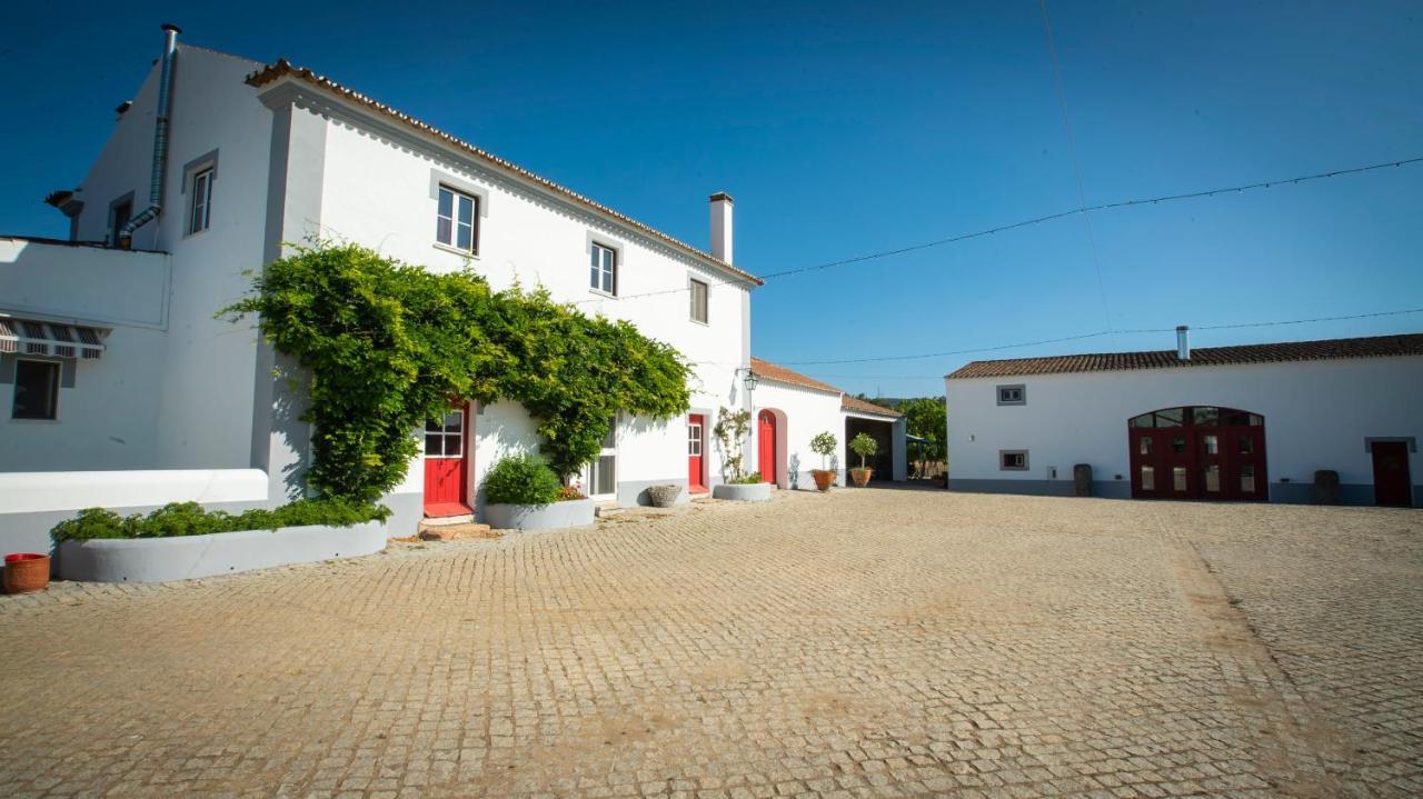 Herdade Dos Alfanges "The Barn" Viana do Alentejo Exteriör bild