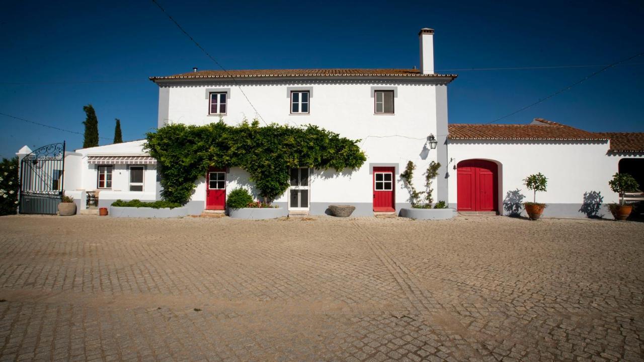 Herdade Dos Alfanges "The Barn" Viana do Alentejo Exteriör bild